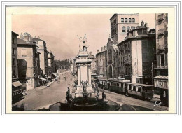 38.GRENOBLE.PLACE NOTRE-DAME.TRAMWAY. - Grenoble