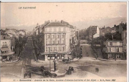 38.GRENOBLE.AVENUE DE LA GARE,AVENUE D&acute ALSACE-LORRAINE ET LES ALPES.LE DAUPHINE. - Grenoble