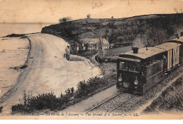 35 .n° 108450 . Cancal . Train .la Greve De L Aurore . - Cancale