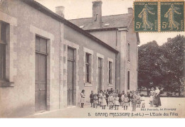 37 . N° 52548 . Grand Pressigny . L Ecole Des Filles - Otros & Sin Clasificación