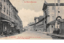 31 - N°110737 - St-Gaudens - Entrée De La Sous-préfecture Et Collège, Hôtel Ferrière - Saint Gaudens