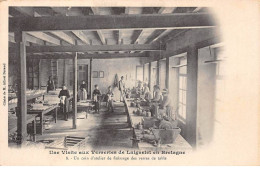 35 - LAIGNELET - SAN24156 - Visite Aux Verreries - Un Coin D'atelier De Finissage Des Verres De Tables - Other & Unclassified