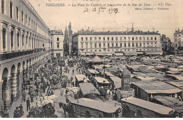 31 - TOULOUSE - SAN27833 - La Place Du Capitol Et Perspective De La Rue Du Taur - Toulouse