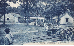 37.AM17076.Camp Du Ruchard.N°8.Repas En Plein Air.Infirmerie De L'hôpital - Andere & Zonder Classificatie