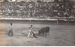 30 - N°82211 - NIMES - Scène De Tauromachie - Carte Photo - Nîmes