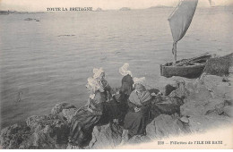 29 - ILE DE BATZ - SAN43355 - Fillettes De L'Ile De Batz - Ile-de-Batz