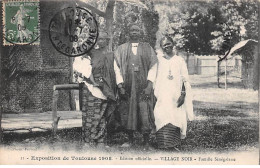 31 - TOULOUSE - SAN37984 - Exposition De Toulouse 1908 - Village Noir - Famille Sénégalaise - Toulouse