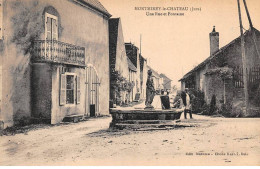 39 - MONTMIREY LE CHATEAU - SAN52737 - Une Rue Et Fontaine - Andere & Zonder Classificatie