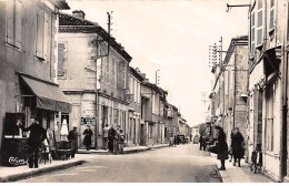 32 - SAN62756 - MASSEUBE - Rue Nationale Au Carrefour - CPSM 9x14 Cm - Other & Unclassified