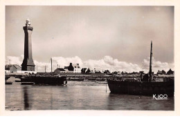 29 - PENMARCH - SAN48872 - Le Phare D'Eckmul - Vue De La Mer - CPSM 14x9 Cm - Penmarch