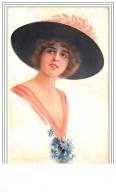 Portrait D&amp Acute Une Jeune Femme Avec Un Chapeau - Femmes