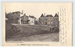 LATILLE - L'Hôtel Des Postes Et La Place - Sonstige & Ohne Zuordnung