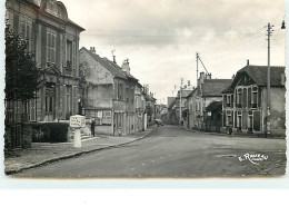 DOMONT - Rue De La Mairie - Domont