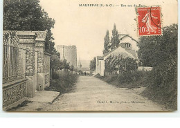 MAUREPAS - Une Rue Du Pays - Maurepas