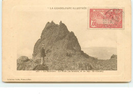 La Soufrière - Le Piton (au Lointain,  Et En Bas : St. Claude) - Andere & Zonder Classificatie