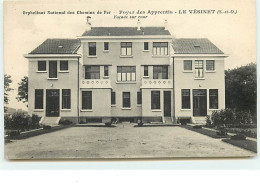 LE VESINET - Orphelinat National Des Chemins De Fer - Foyer Des Apprentis - Façade Sur Cour - Le Vésinet