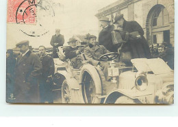 S.M. El Rey Alfonso XIII Llevando En Automovil à M. Loubert à La Granja - Octubre 1905 - Autres & Non Classés