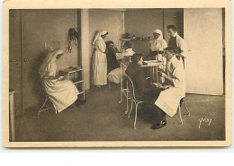 Hôpital Ecole De La Société De Secours Aux Blessés Militaires - Dispensaire Anti-tuberculeurx - La Consultation D'Oto.. - Salud, Hospitales