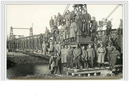 Groupe De Militaires - Pont Provisoire - Andere & Zonder Classificatie