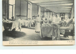 PARIS - Une Salle De L'amdulance Du Lycée Jamson De Sailly - LCH - Health, Hospitals