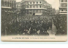 14 - La Fête Dieu 1926 à NANTES - Les Patronages De Nantes Entrant à La Cathédrale - Nantes