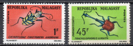 MADAGASCAR 1966 - MALAGASY - INSECTOS - YVERT 420/21** - Madagaskar (1960-...)