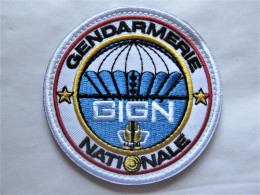 COLLECTION GEND.  INTERVENTION PARACHUTISTE ECUSSON TISSUS ETAT SUP 80MM SUR VELCROS - Police & Gendarmerie