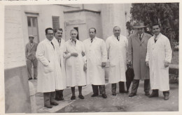 PALERMO /   Inverno 1949 - Dottori In Posa Al Policlinico _ Cartolina Fotografica - Palermo