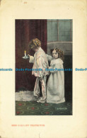 R624564 Her Gallant Protector. Bassano. National Series. 1909 - Mundo