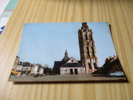 Verneuil-sur-Avre (27).Place De L'église Et Tour De La Madeleine - Carte Animée. - Verneuil-sur-Avre