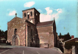 *CPM - 85 - POUZAUGES - L'Eglise - Pouzauges