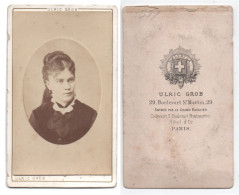 (Photo Carte De Visite) 559, Portrait De Femme, Photo Ulric Grob à Paris - Anonymous Persons