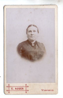 (Photo Carte De Visite) 388, Portrait De Femme Berrichonne Berry, Photo E Auger à Vierzon - Anonymous Persons