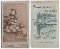 (Photo Carte De Visite) 374, Portrait Enfant, Fillette, Photo Liechty à Versailles - Anonieme Personen