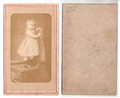 (Photo Carte De Visite) 328, Portrait Enfant, Fillette Sur Une Chaise - Anonymous Persons