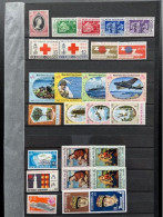 NOUVELLES HEBRIDES NEW HEBRIDES LOT OF 26 STAMPS MNH - Ungebraucht