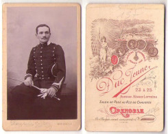 (Photo Carte De Visite) 137, Photo Militaria, 19e RD Régiment De Dragons, Duc Jeune à Grenoble, Officier - Krieg, Militär