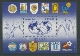 Brasilien 1984 Fußball, 80 Jahre FIFA Block 65 Postfrisch (C95605) - Blokken & Velletjes