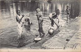 India - KOLKATA Calcutta - Hindu Bathers - Publ. Messageries Maritimes 65 - India