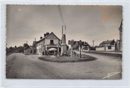 HEUDEBOUVILLE (27) Le Carrefour Et Le Café Des Cent Bornes - Sonstige & Ohne Zuordnung