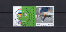 Italy 2002 Football Soccer World Cup Set Of 2 MNH - 2002 – Corea Del Sur / Japón