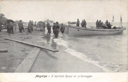 Italia - MESSINA - I Marinai Russi Al Solvataggio - Messina