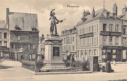PERONNE (80) Ancien Monument à Marie Fouré, Immeuble Société Générale - Peronne