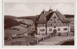 39038121 - Johanngeorgenstadt Mit Jugendherberge Und Blick Ins Tal. Ungelaufen Handschriftliches Datum Von 1931. Gute E - Johanngeorgenstadt