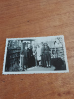 565 //  PHOTO ANCIENNE /  6 X 11 CMS / FAMILLE - Personnes Anonymes