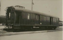 PO-Mid1 - Dpy - 1 Période Repeint Bleu-ciel Rame-drapeau Paris-Lille - Photo L. Hermann - Trains