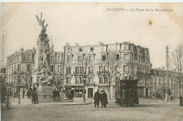 02* SOISSONS   Place De La Republique       RL21,0142 - Soissons