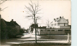 10* LIGNIERES Ecole Et Rue Principale  (CPSM 9x14cm)   RL21,1022 - Otros & Sin Clasificación