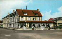 14* PONT L EVEQUE   Hotel Du « lion D Or »  (CPSM 9x14cm)     RL21,1610 - Pont-l'Evèque