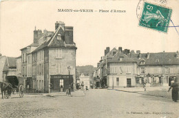 95* MAGNY EN VEXIN  Place D Armes       RL32,1246 - Magny En Vexin